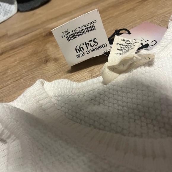 Elegant White Midi Skirt Set - Picture 3 of 4